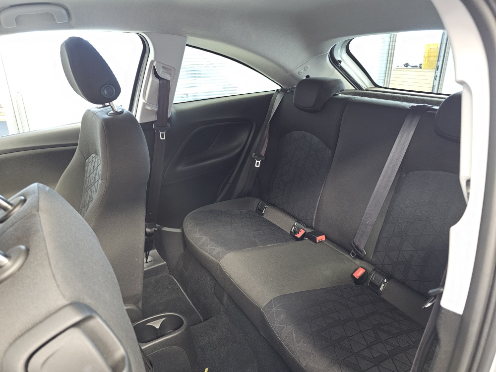 Opel Corsa  bei Hoffmann Automobile in Wolfsburg kaufen und sofort mitnehmen - Bild 4
