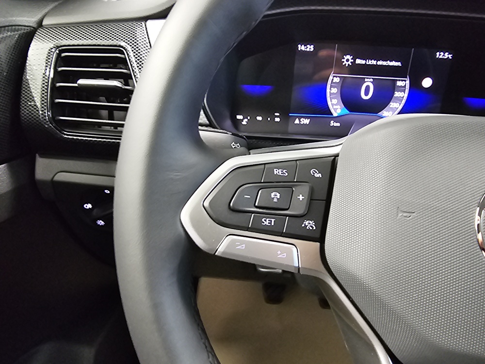 VW T-Cross  bei Hoffmann Automobile in Wolfsburg kaufen und sofort mitnehmen - Bild 18