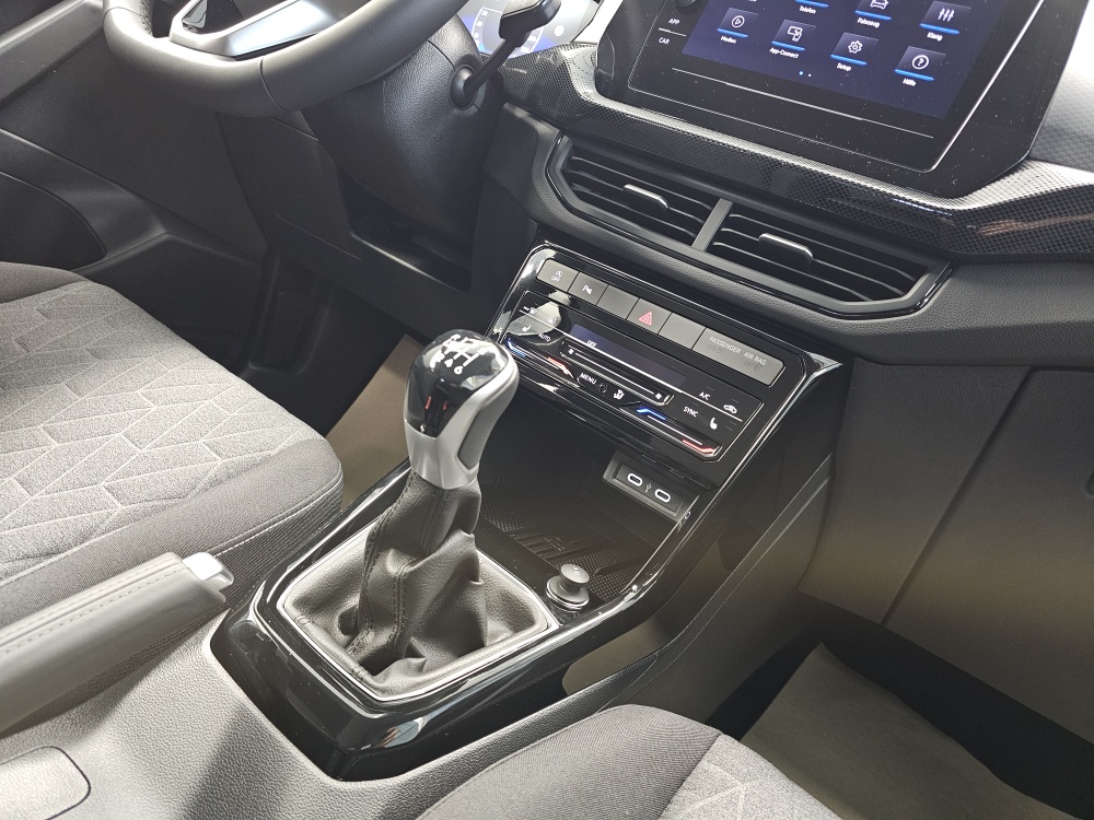 VW T-Cross  bei Hoffmann Automobile in Wolfsburg kaufen und sofort mitnehmen - Bild 7