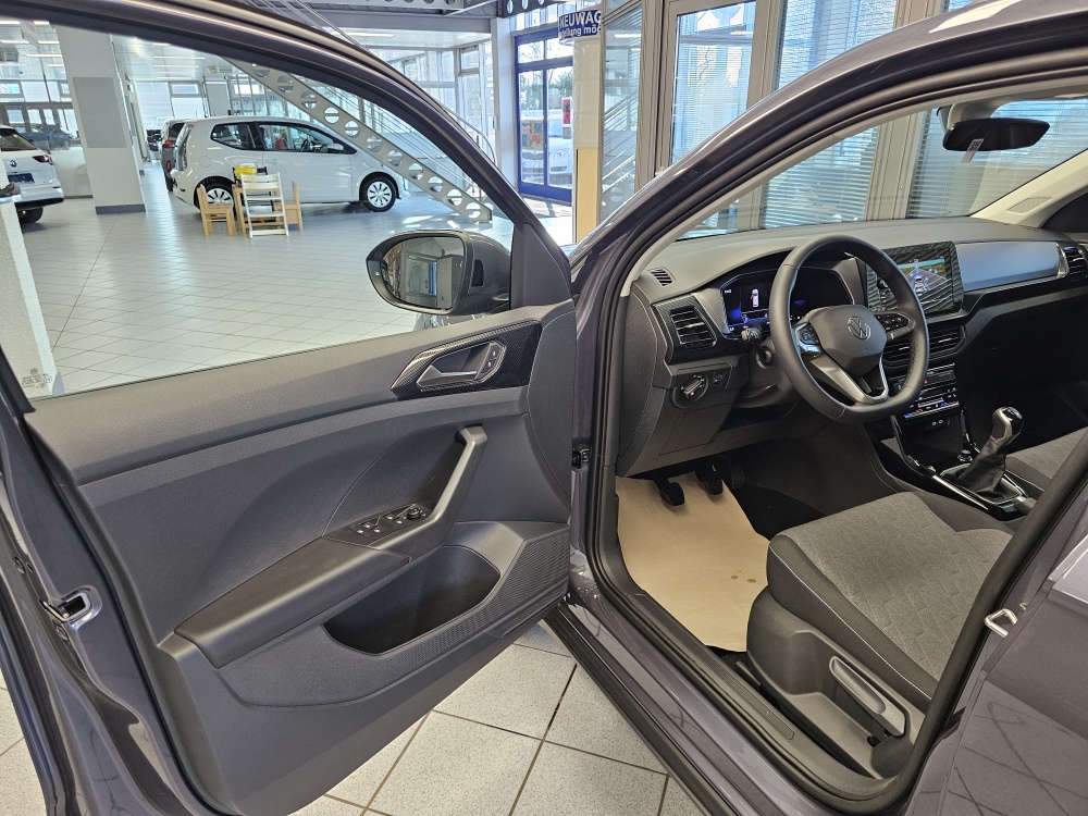 VW T-Cross bei Hoffmann Automobile in Wolfsburg kaufen und sofort mitnehmen - Bild 23