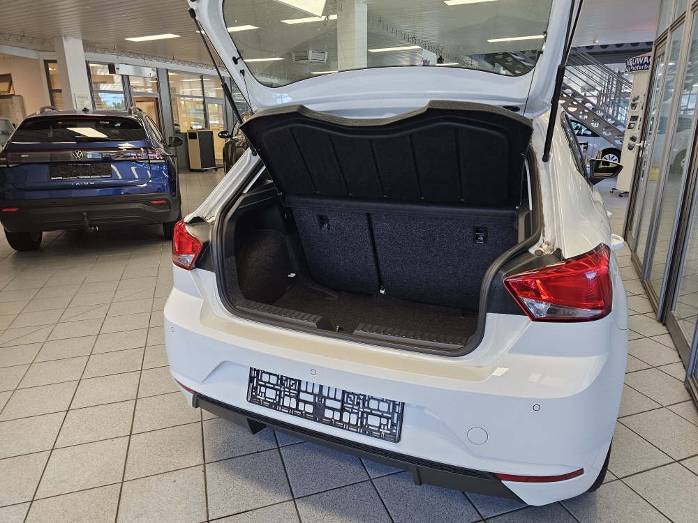 Seat Ibiza  bei Hoffmann Automobile in Wolfsburg kaufen und sofort mitnehmen - Bild 2