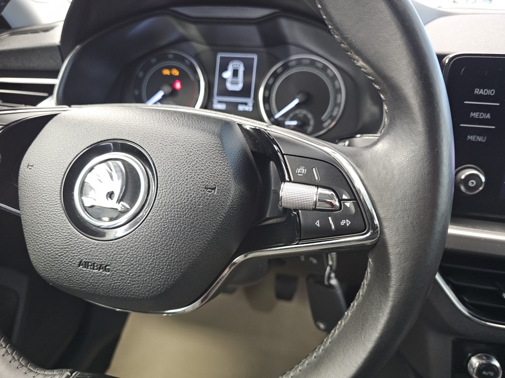 Skoda Kamiq  bei Hoffmann Automobile in Wolfsburg kaufen und sofort mitnehmen - Bild 15