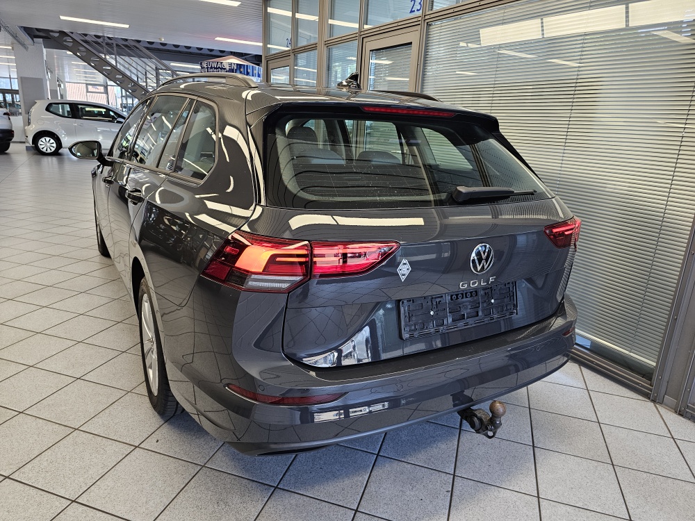 VW Golf Variant  bei Hoffmann Automobile in Wolfsburg kaufen und sofort mitnehmen - Bild 4
