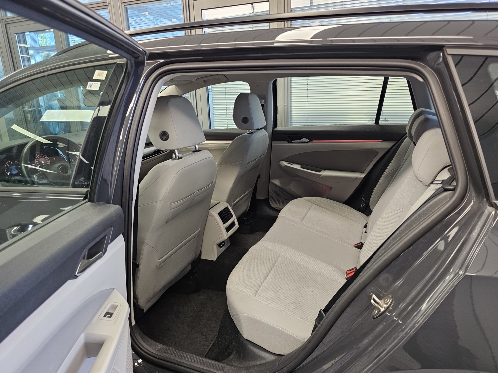 VW Golf Variant  bei Hoffmann Automobile in Wolfsburg kaufen und sofort mitnehmen - Bild 5