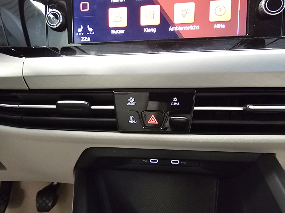 VW Golf Variant  bei Hoffmann Automobile in Wolfsburg kaufen und sofort mitnehmen - Bild 9