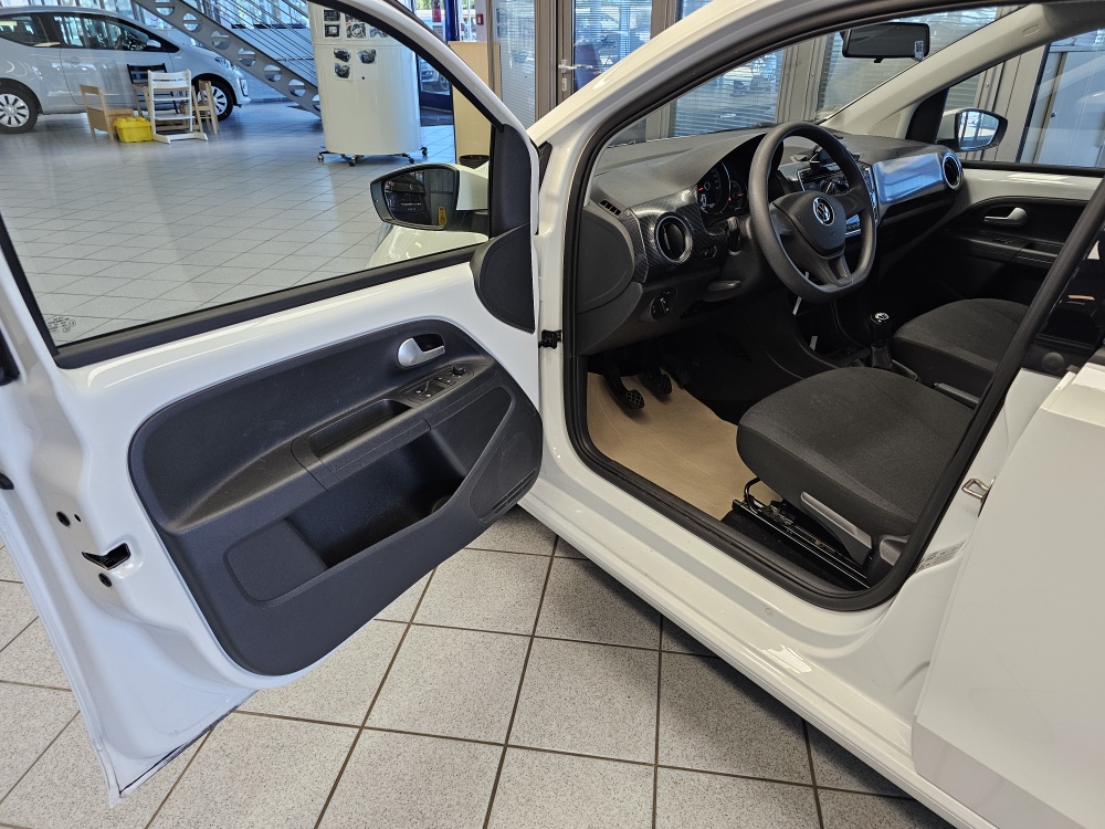 VW up!  bei Hoffmann Automobile in Wolfsburg kaufen und sofort mitnehmen - Bild 14