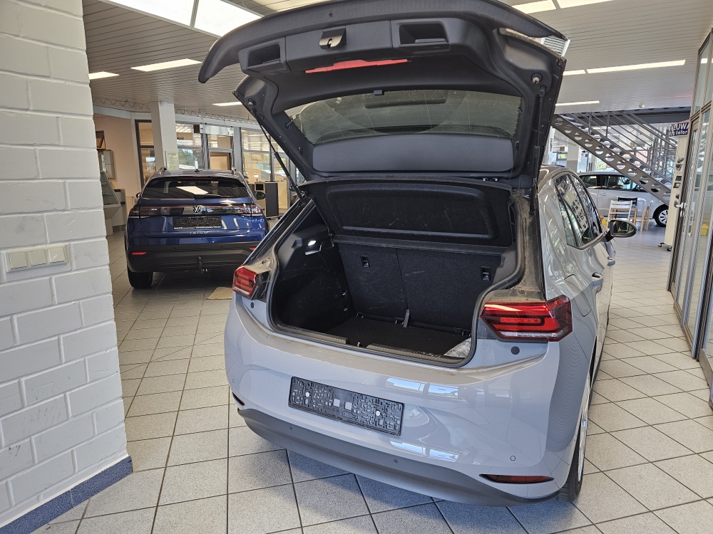 VW ID.3  bei Hoffmann Automobile in Wolfsburg kaufen und sofort mitnehmen - Bild 2