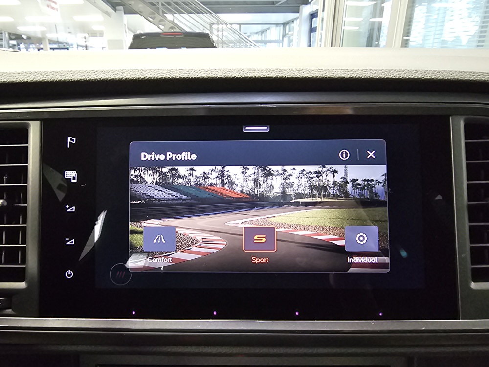 Cupra Ateca  bei Hoffmann Automobile in Wolfsburg kaufen und sofort mitnehmen - Bild 21