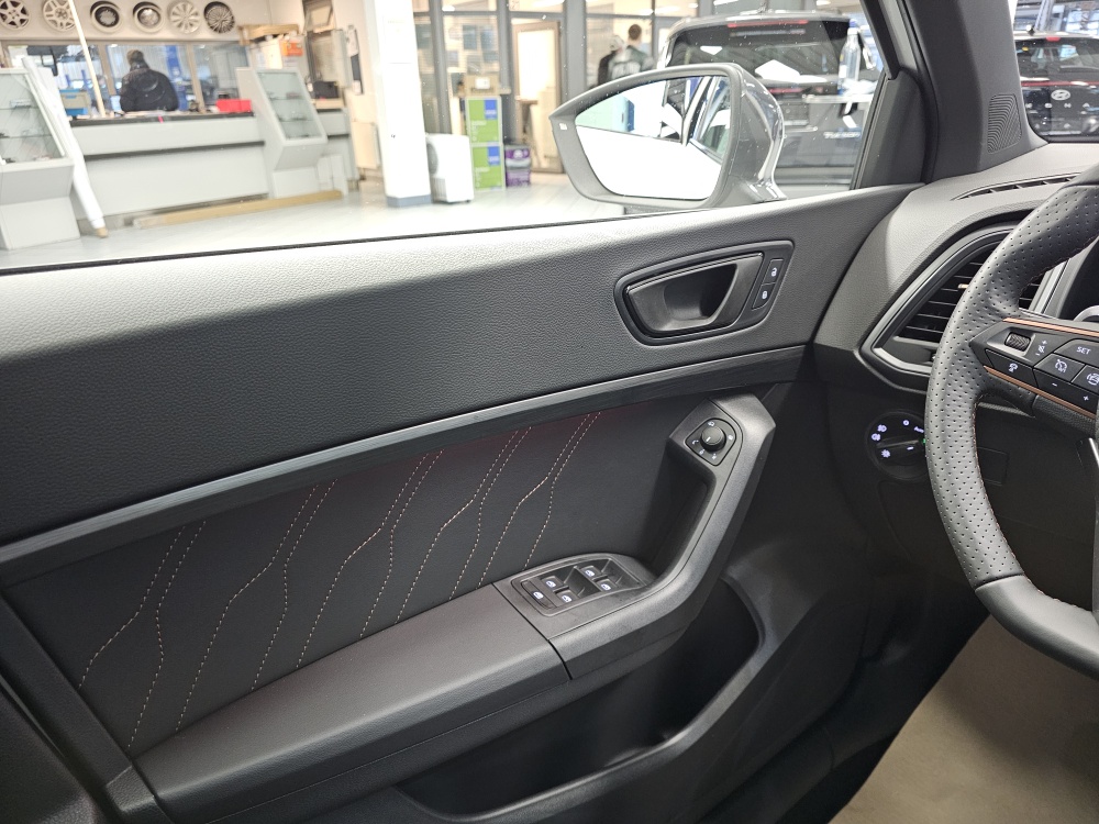 Cupra Ateca  bei Hoffmann Automobile in Wolfsburg kaufen und sofort mitnehmen - Bild 24