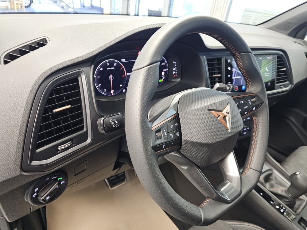 Cupra Ateca bei Hoffmann Automobile in Wolfsburg kaufen und sofort mitnehmen - Bild 25