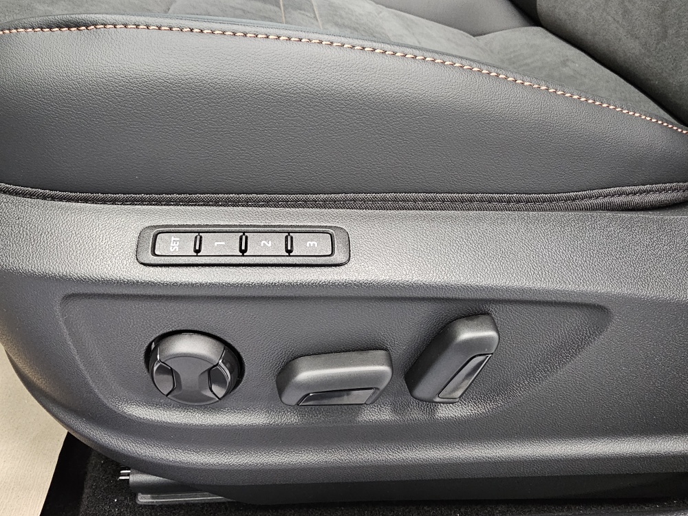 Cupra Ateca bei Hoffmann Automobile in Wolfsburg kaufen und sofort mitnehmen - Bild 27