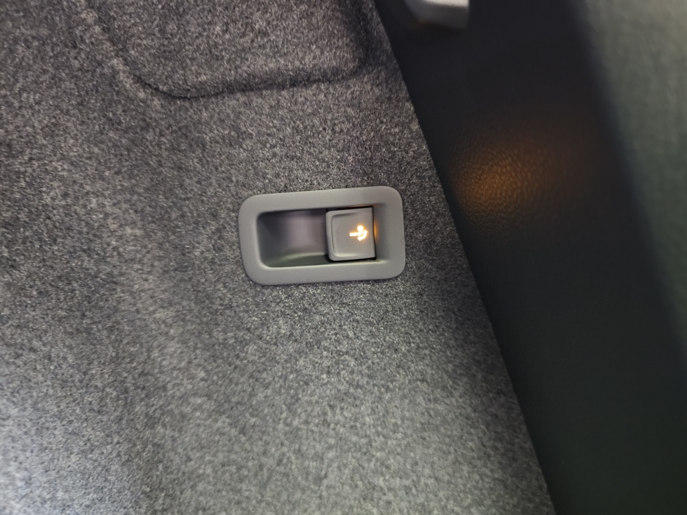 Cupra Ateca bei Hoffmann Automobile in Wolfsburg kaufen und sofort mitnehmen - Bild 4