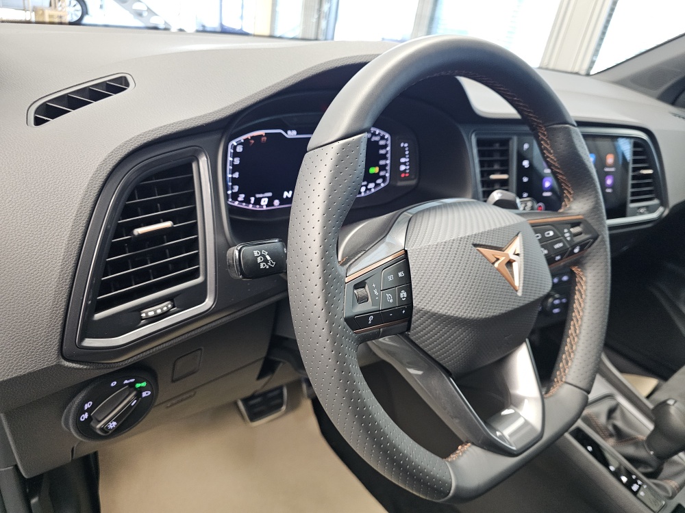 Cupra Ateca bei Hoffmann Automobile in Wolfsburg kaufen und sofort mitnehmen - Bild 25