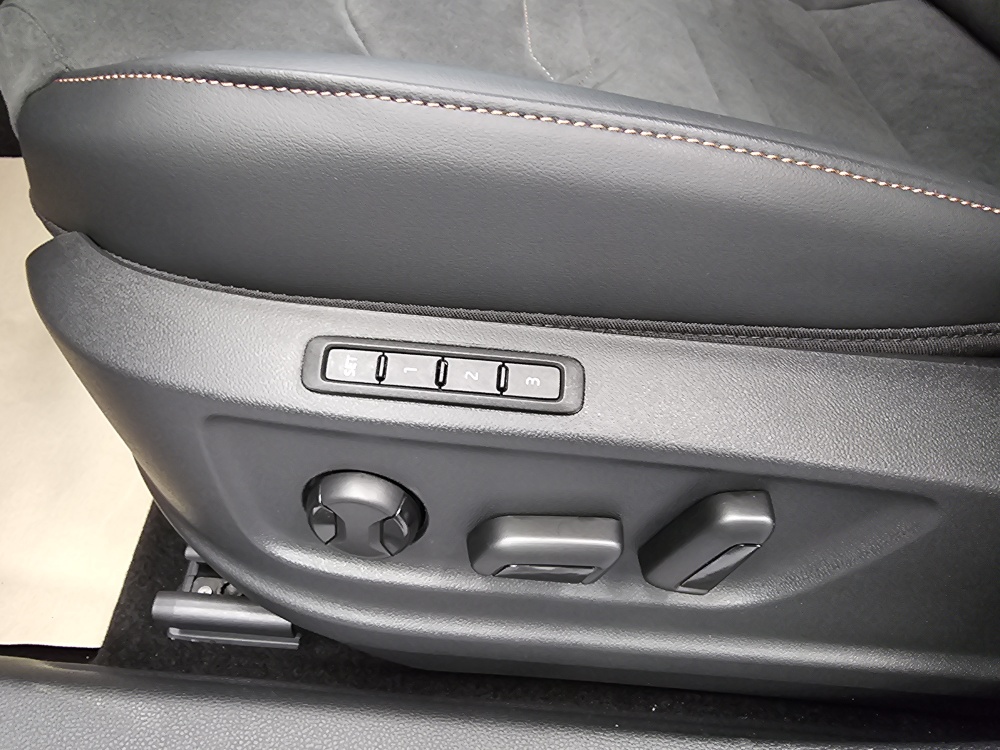 Cupra Ateca bei Hoffmann Automobile in Wolfsburg kaufen und sofort mitnehmen - Bild 27