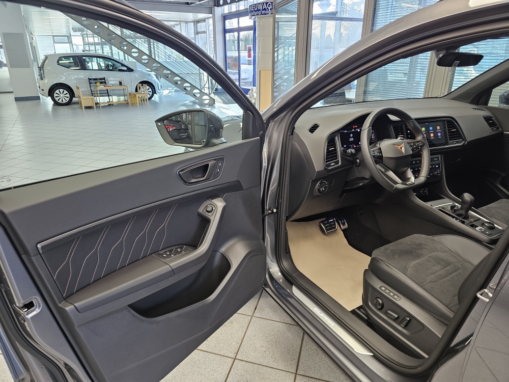 Cupra Ateca bei Hoffmann Automobile in Wolfsburg kaufen und sofort mitnehmen - Bild 28
