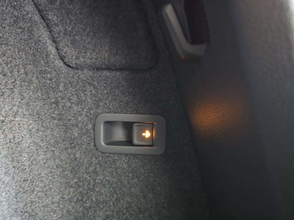 Cupra Ateca bei Hoffmann Automobile in Wolfsburg kaufen und sofort mitnehmen - Bild 4