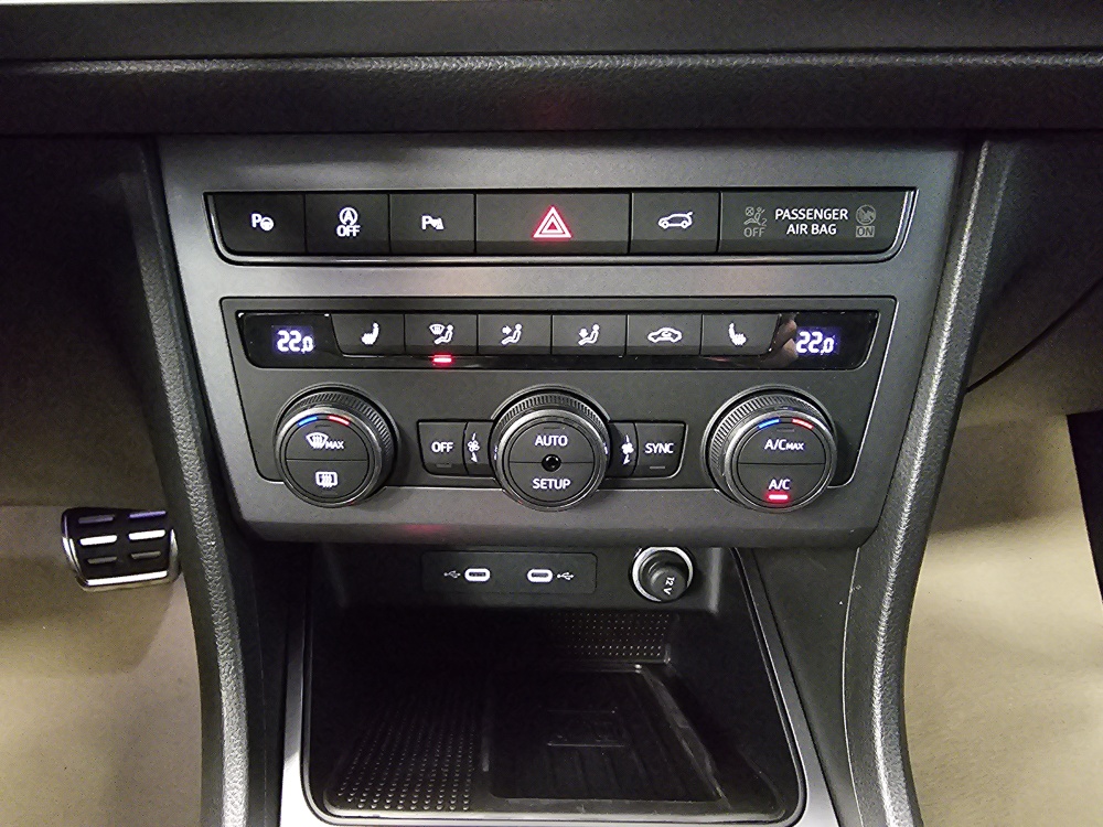 Cupra Ateca  bei Hoffmann Automobile in Wolfsburg kaufen und sofort mitnehmen - Bild 11