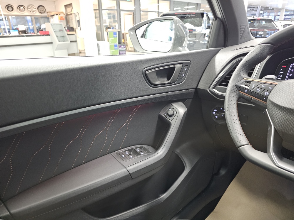 Cupra Ateca  bei Hoffmann Automobile in Wolfsburg kaufen und sofort mitnehmen - Bild 25