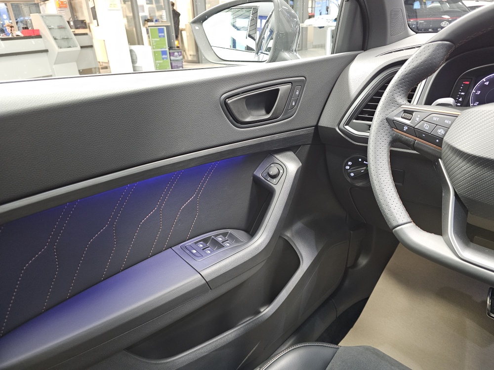 Cupra Ateca  bei Hoffmann Automobile in Wolfsburg kaufen und sofort mitnehmen - Bild 24