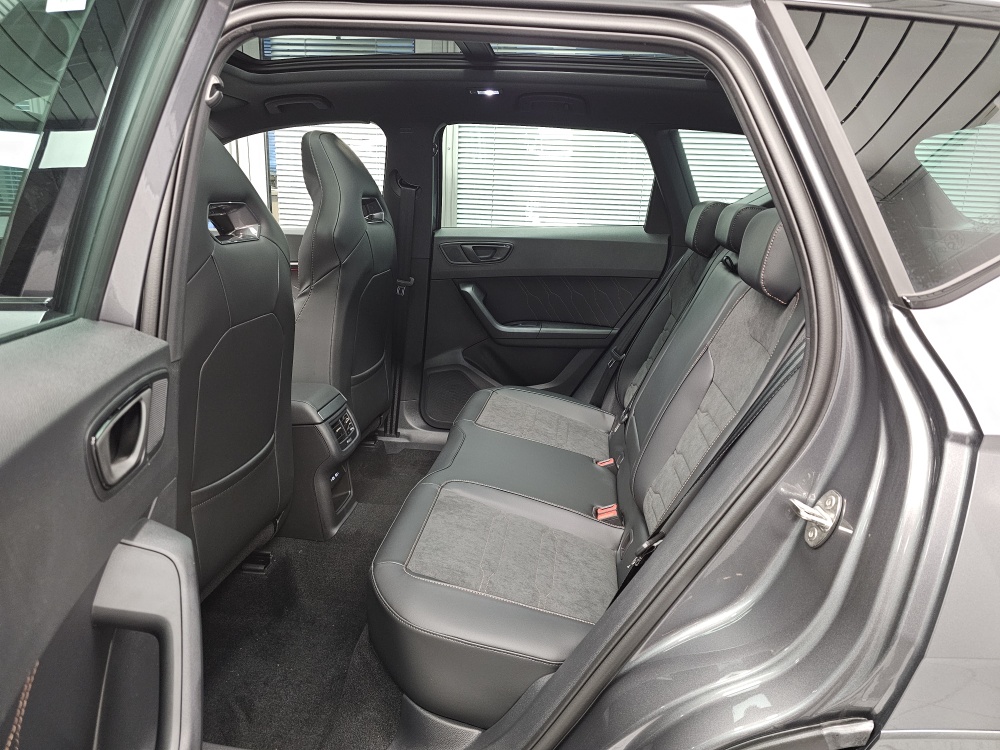 Cupra Ateca  bei Hoffmann Automobile in Wolfsburg kaufen und sofort mitnehmen - Bild 7