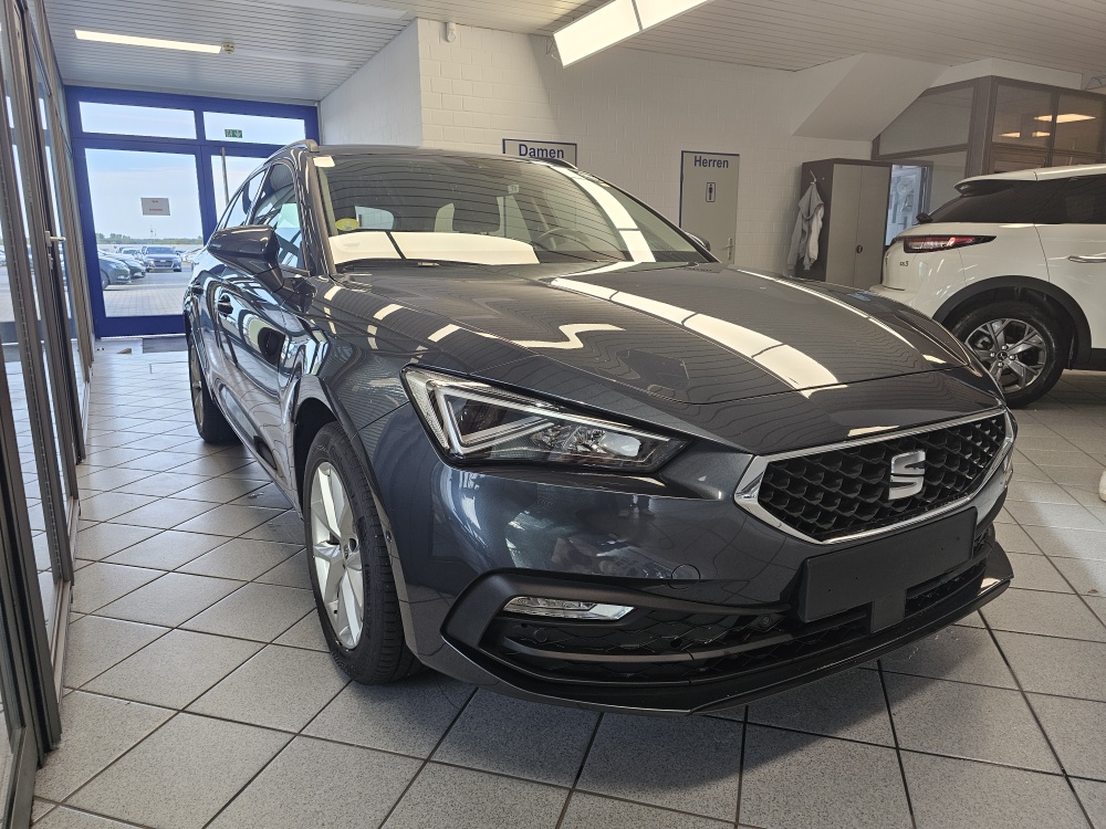 Seat Leon Sportstourer  ST  bei Hoffmann Automobile in Wolfsburg kaufen und sofort mitnehmen - Bild 17