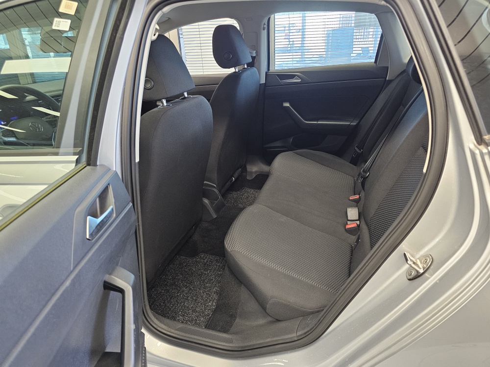 VW Polo  bei Hoffmann Automobile in Wolfsburg kaufen und sofort mitnehmen - Bild 4
