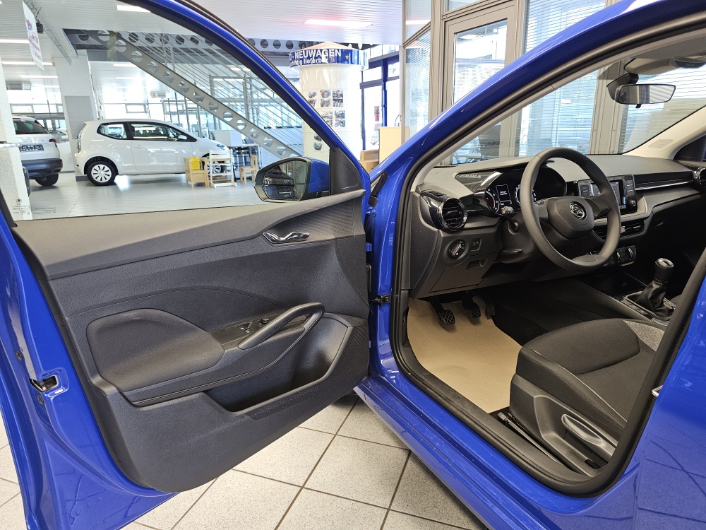 Skoda Fabia  bei Hoffmann Automobile in Wolfsburg kaufen und sofort mitnehmen - Bild 17