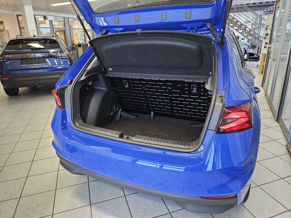 Skoda Fabia  bei Hoffmann Automobile in Wolfsburg kaufen und sofort mitnehmen - Bild 2