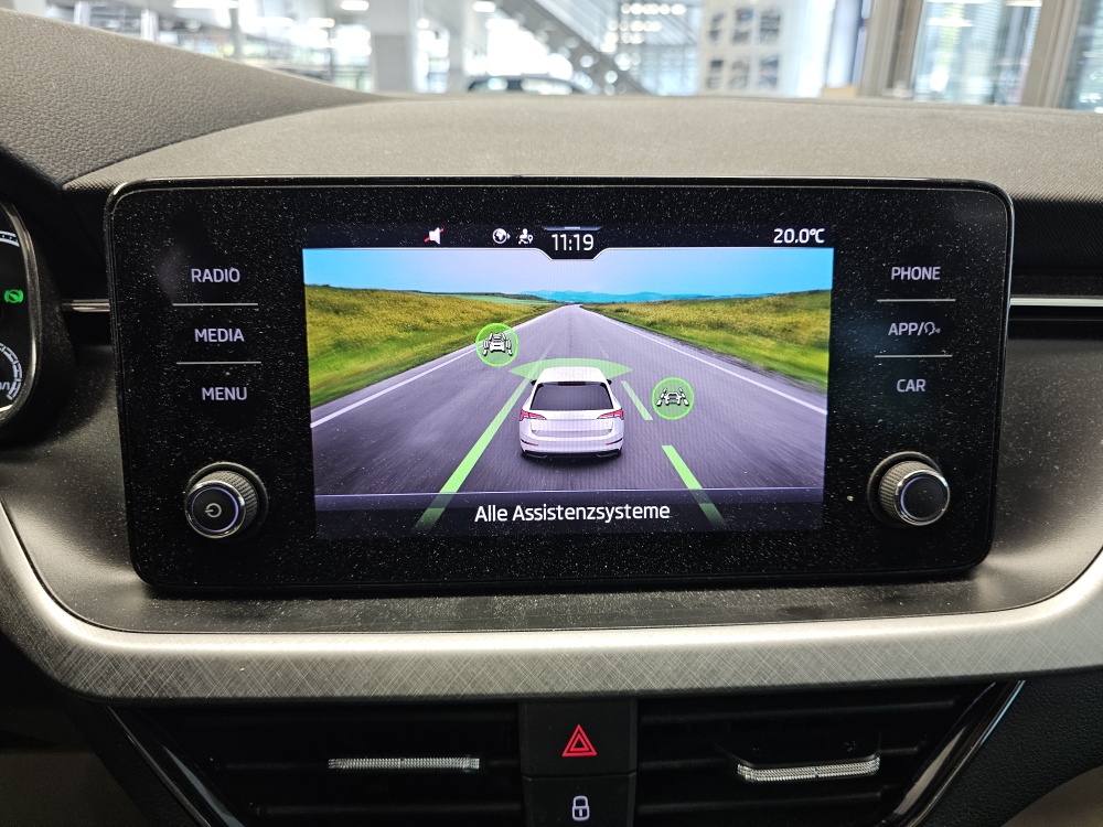 Skoda Scala  bei Hoffmann Automobile in Wolfsburg kaufen und sofort mitnehmen - Bild 11