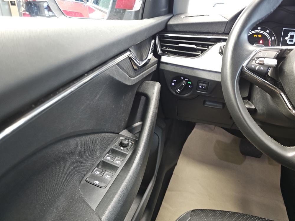 Skoda Scala  bei Hoffmann Automobile in Wolfsburg kaufen und sofort mitnehmen - Bild 14