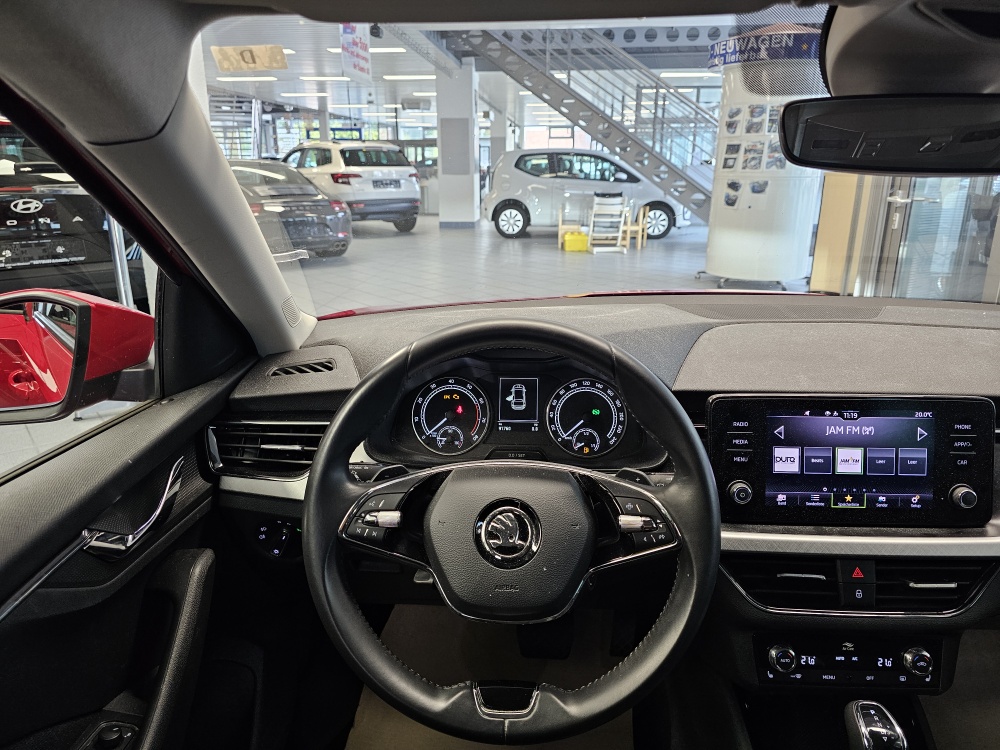 Skoda Scala  bei Hoffmann Automobile in Wolfsburg kaufen und sofort mitnehmen - Bild 15