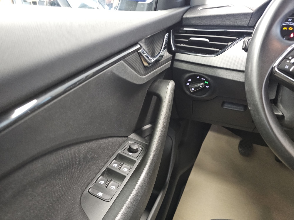 Skoda Scala  bei Hoffmann Automobile in Wolfsburg kaufen und sofort mitnehmen - Bild 16