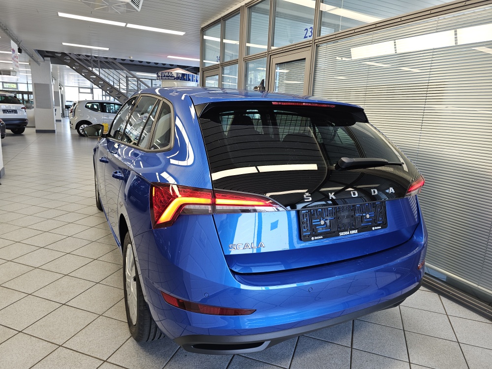 Skoda Scala  bei Hoffmann Automobile in Wolfsburg kaufen und sofort mitnehmen - Bild 3