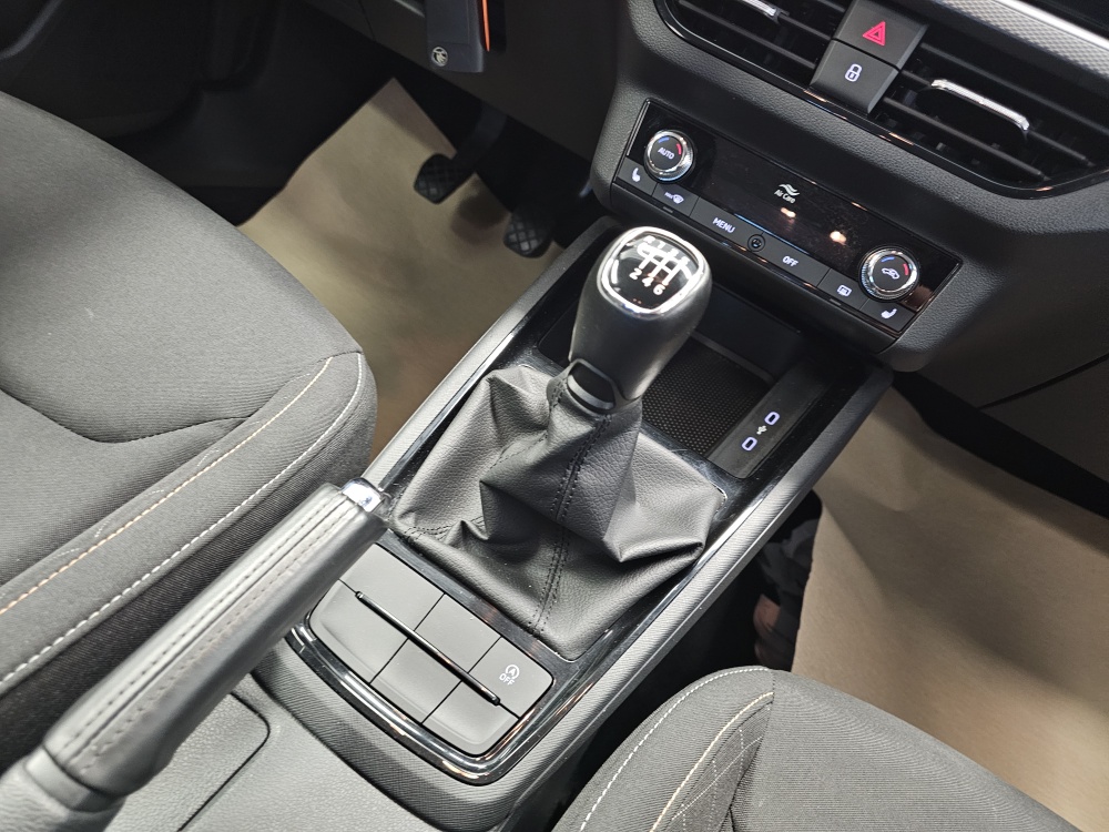 Skoda Scala  bei Hoffmann Automobile in Wolfsburg kaufen und sofort mitnehmen - Bild 6