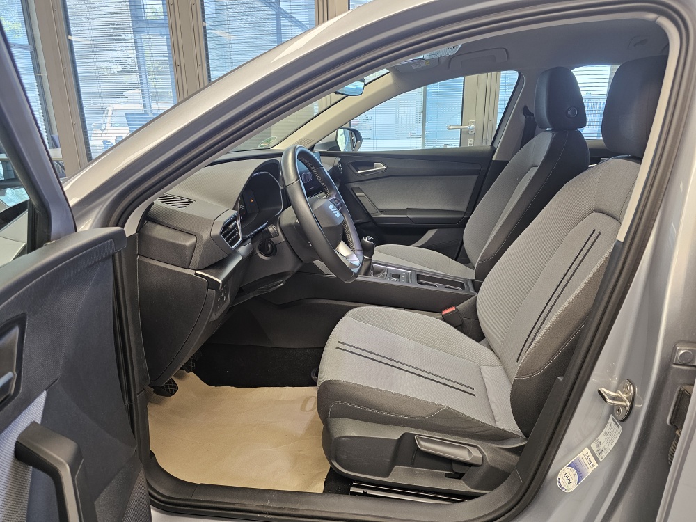 Seat Leon Sportstourer  ST  bei Hoffmann Automobile in Wolfsburg kaufen und sofort mitnehmen - Bild 20