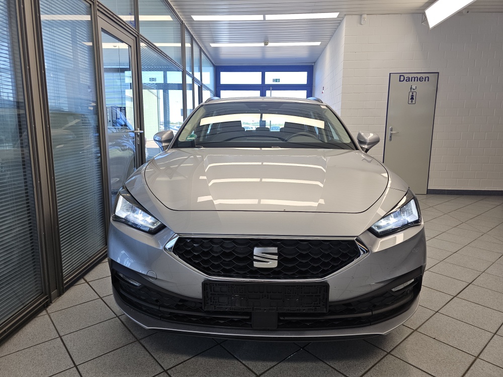 Seat Leon Sportstourer  ST  bei Hoffmann Automobile in Wolfsburg kaufen und sofort mitnehmen - Bild 24