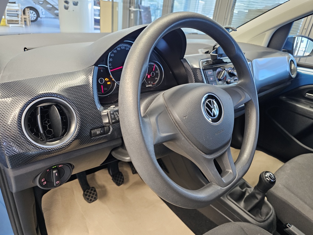 VW up!  bei Hoffmann Automobile in Wolfsburg kaufen und sofort mitnehmen - Bild 12