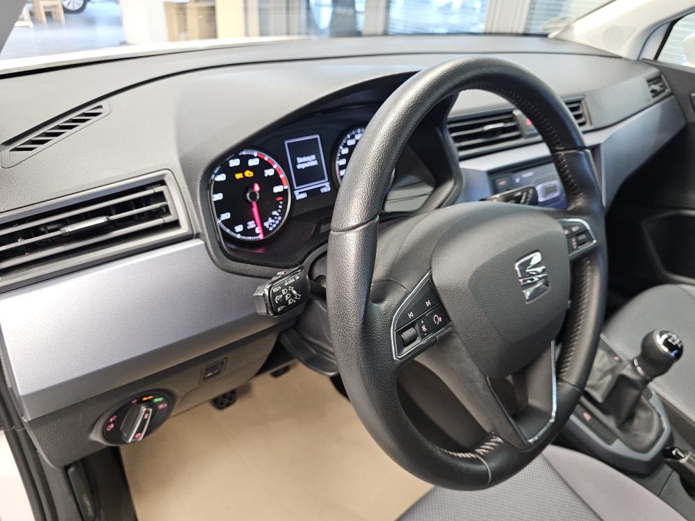 Seat Arona  bei Hoffmann Automobile in Wolfsburg kaufen und sofort mitnehmen - Bild 16