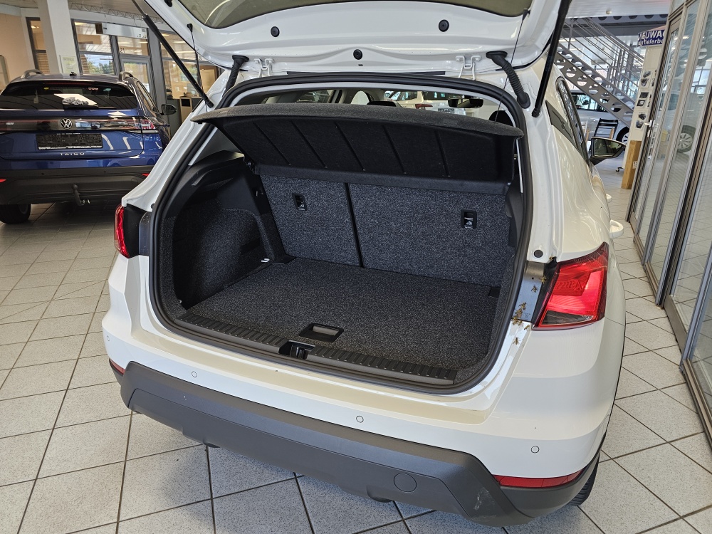 Seat Arona  bei Hoffmann Automobile in Wolfsburg kaufen und sofort mitnehmen - Bild 2