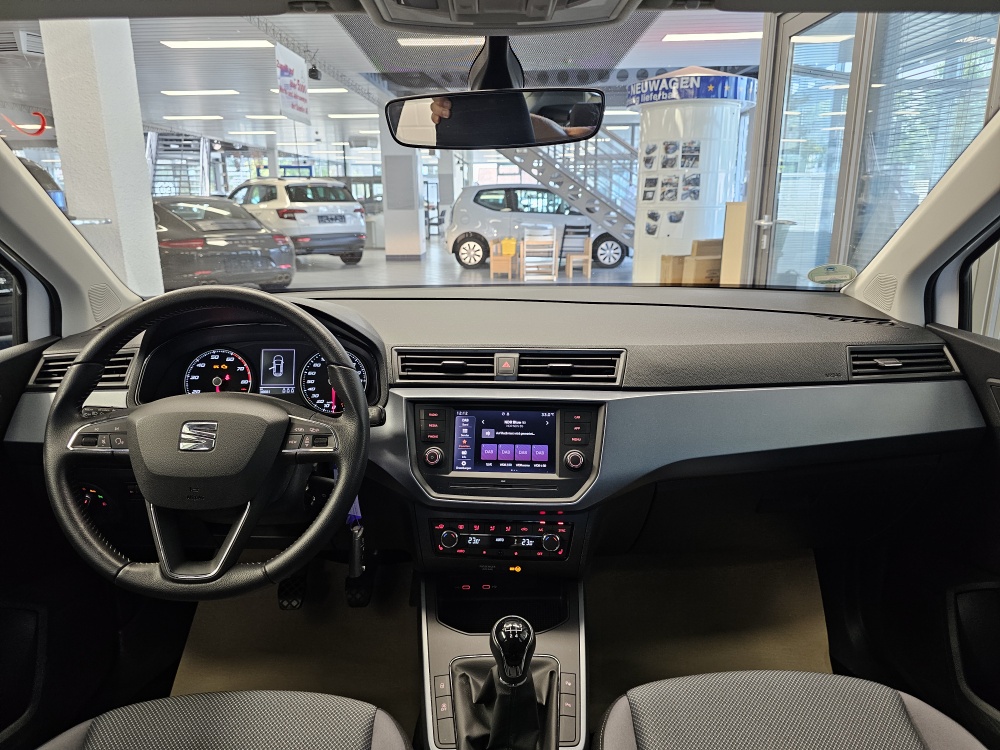 Seat Arona  bei Hoffmann Automobile in Wolfsburg kaufen und sofort mitnehmen - Bild 5