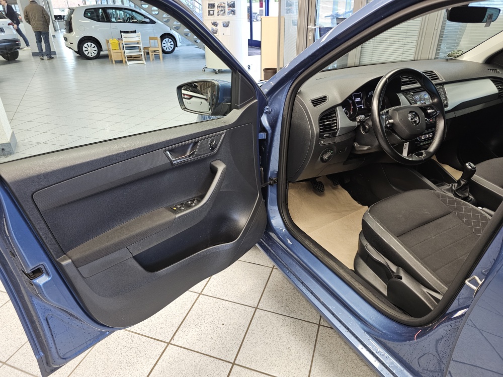 Skoda Fabia Combi  bei Hoffmann Automobile in Wolfsburg kaufen und sofort mitnehmen - Bild 19
