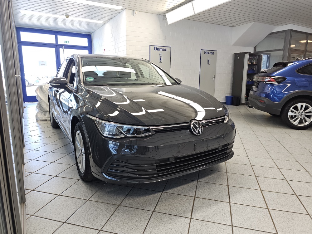 VW Golf  bei Hoffmann Automobile in Wolfsburg kaufen und sofort mitnehmen - Bild 26