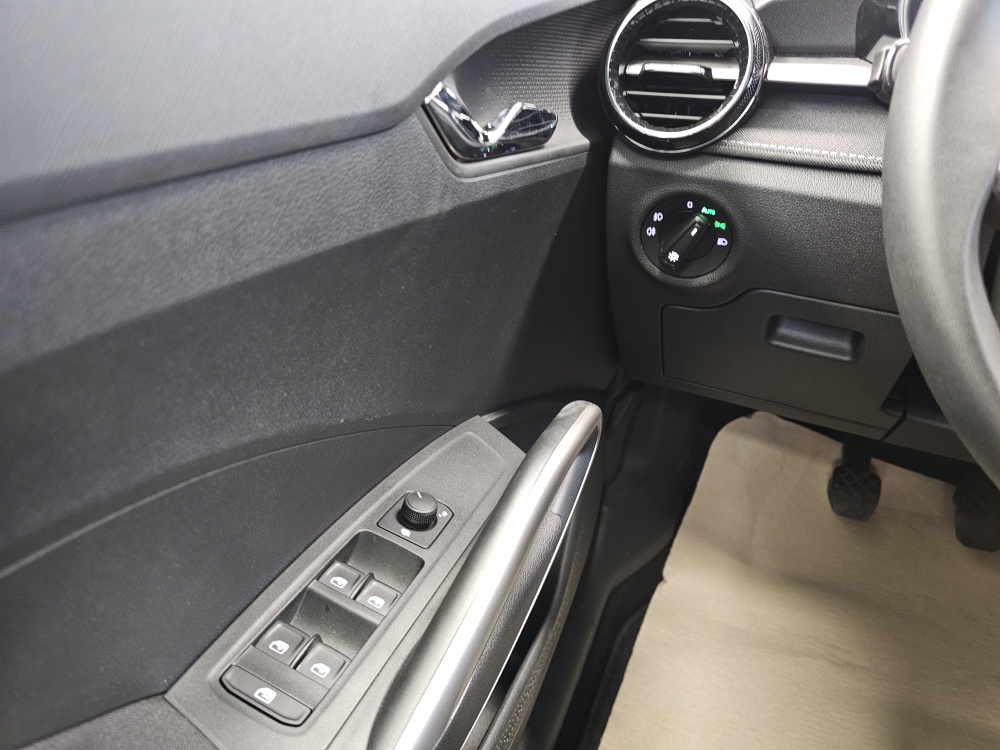 Skoda Fabia  bei Hoffmann Automobile in Wolfsburg kaufen und sofort mitnehmen - Bild 12