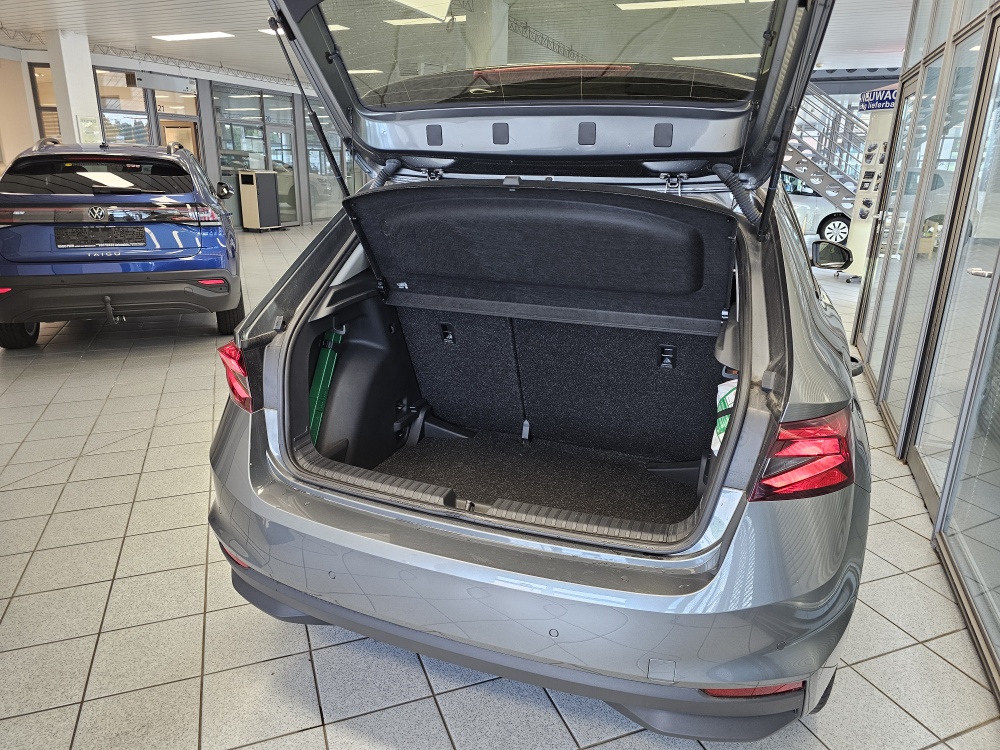 Skoda Fabia  bei Hoffmann Automobile in Wolfsburg kaufen und sofort mitnehmen - Bild 2