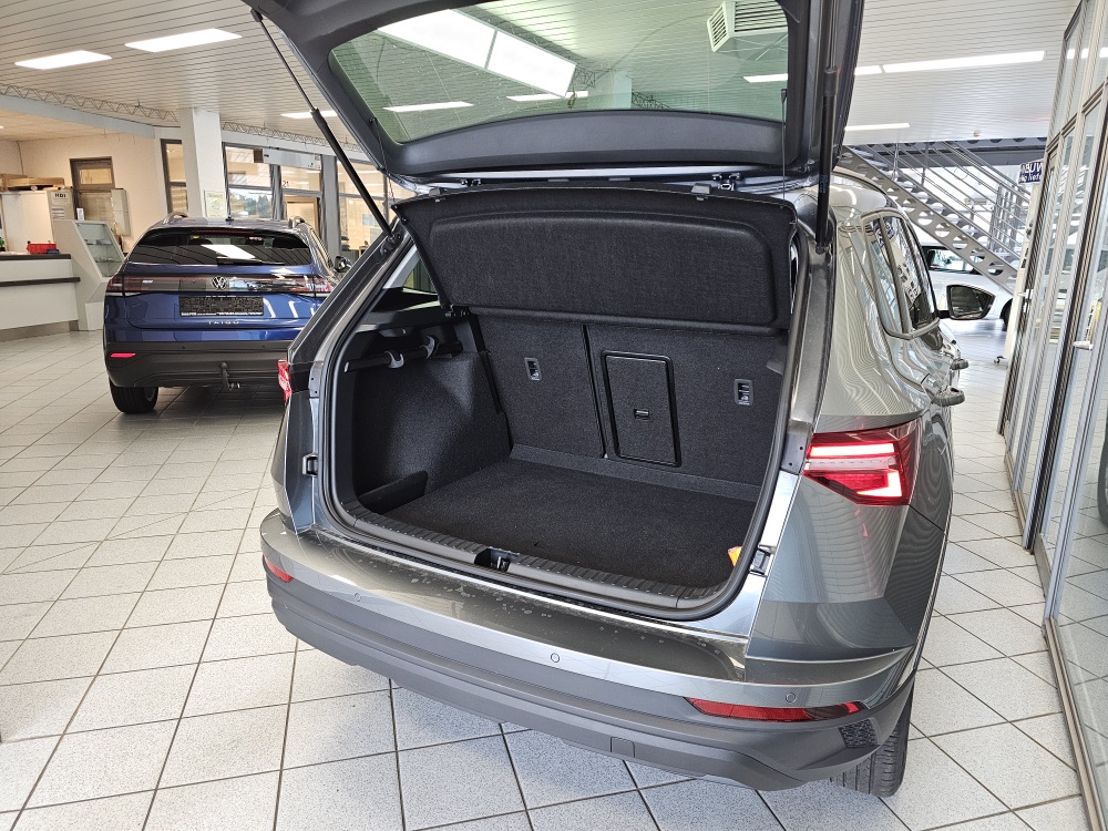 Skoda Karoq  bei Hoffmann Automobile in Wolfsburg kaufen und sofort mitnehmen - Bild 2