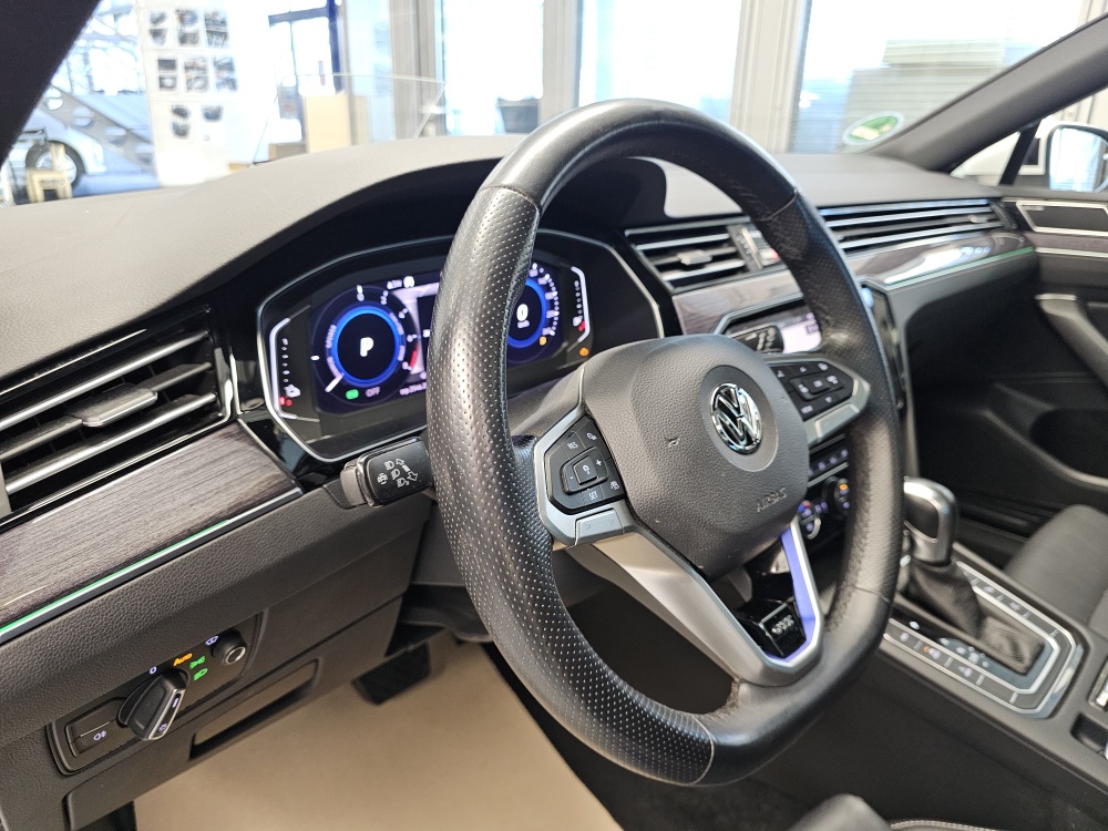 VW Passat Variant  bei Hoffmann Automobile in Wolfsburg kaufen und sofort mitnehmen - Bild 21