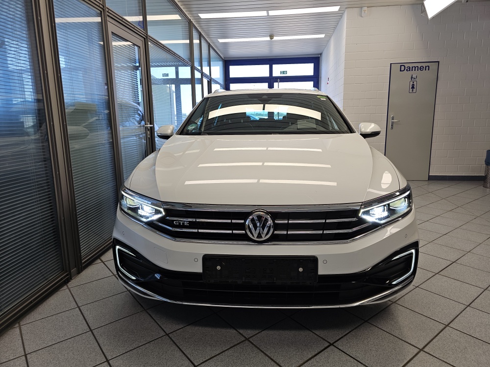 VW Passat Variant  bei Hoffmann Automobile in Wolfsburg kaufen und sofort mitnehmen - Bild 28