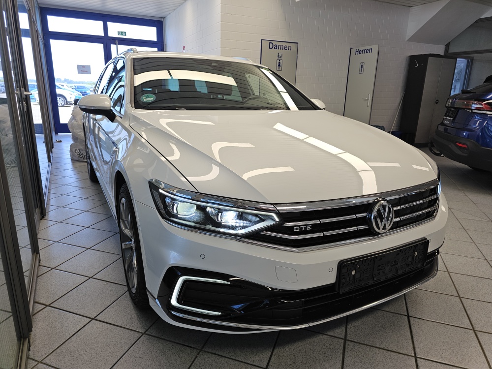 VW Passat Variant  bei Hoffmann Automobile in Wolfsburg kaufen und sofort mitnehmen - Bild 29