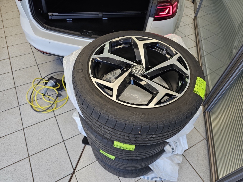 VW Passat Variant  bei Hoffmann Automobile in Wolfsburg kaufen und sofort mitnehmen - Bild 3