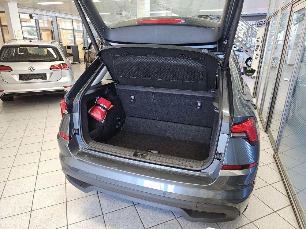 Skoda Kamiq  bei Hoffmann Automobile in Wolfsburg kaufen und sofort mitnehmen - Bild 2